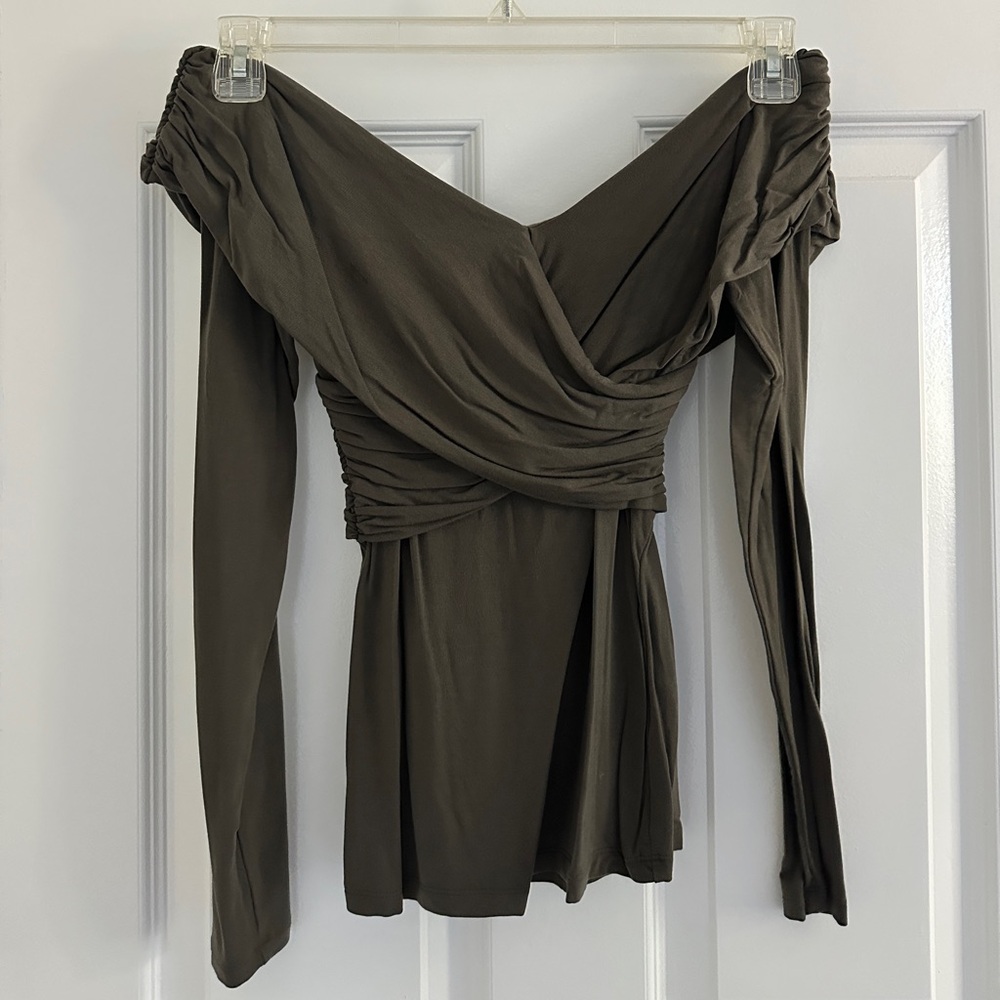 Wilfred off shoulder top